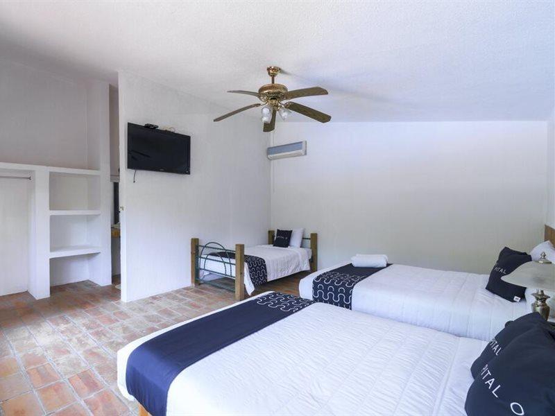 Cotlamani Hotel Aventura จาลโคมัลโค ภายนอก รูปภาพ